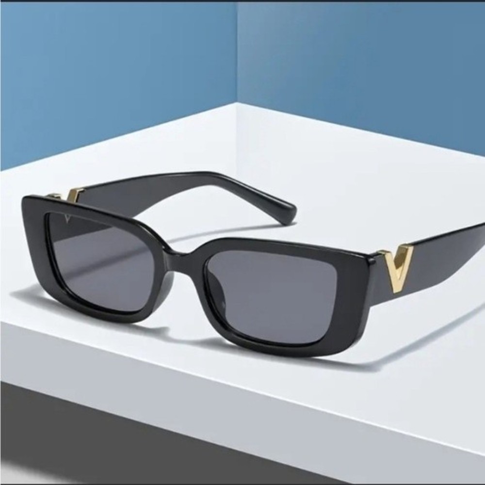 Black Rectangular V Sunglasses Unisex Vintage 90s - Picture 2 of 4